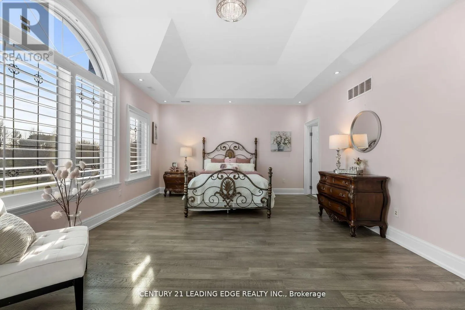 690 VIEW LAKE ROAD