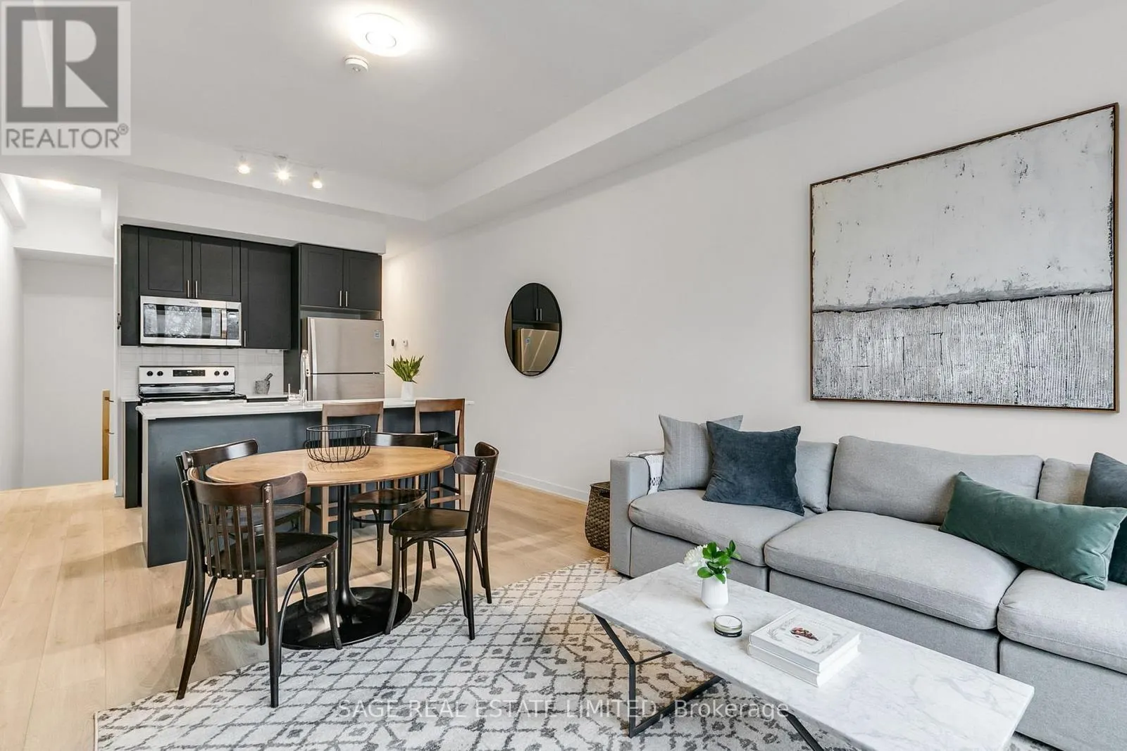 103 - 3686 ST CLAIR AVENUE E