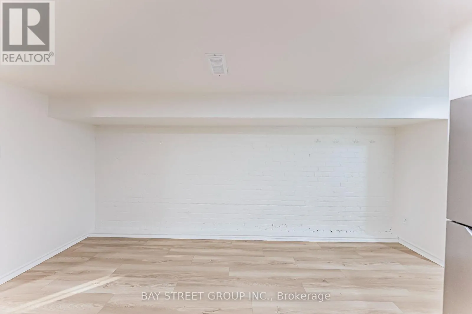397 KINGSTON ROAD
