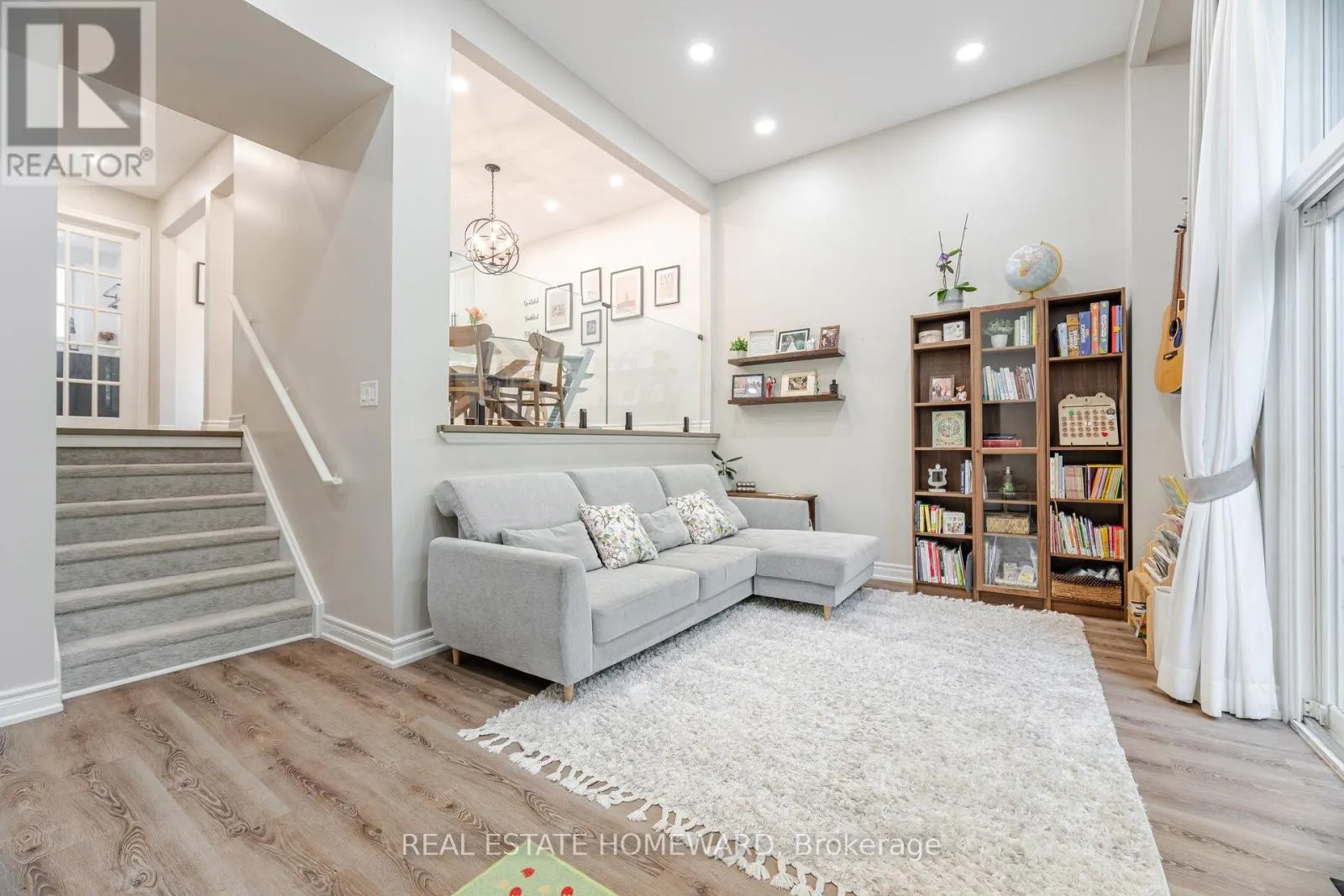 28 - 229 JEFFERY STREET