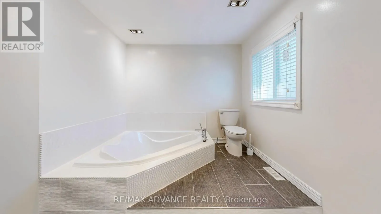 49 HAVENVIEW ROAD