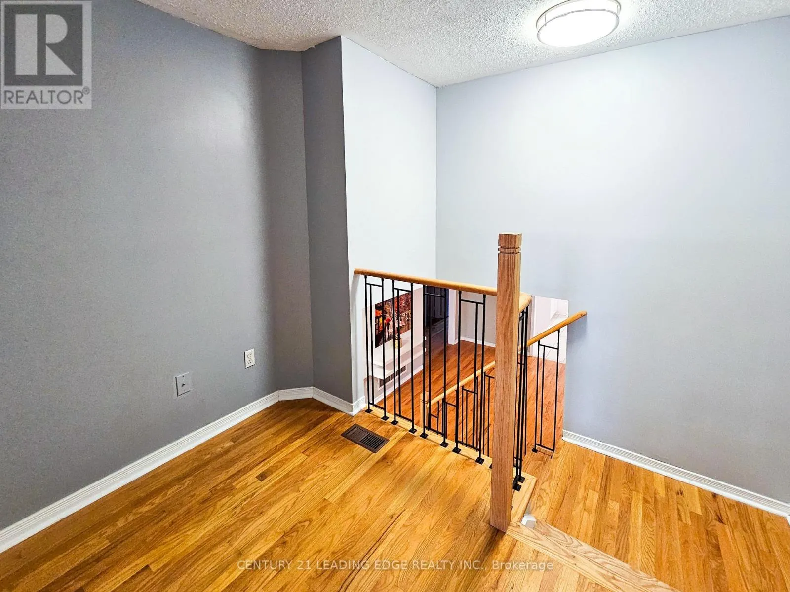 9 PORTAGE TRAIL