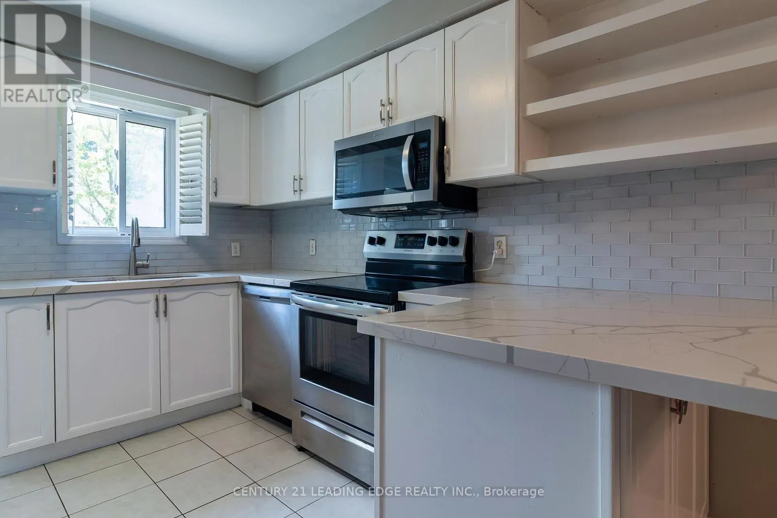 9 PORTAGE TRAIL