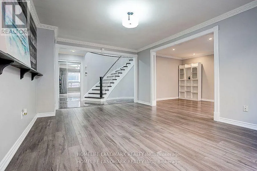 15 SAINTSBURY SQUARE