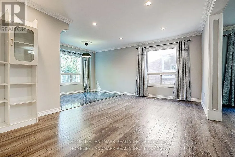 15 SAINTSBURY SQUARE