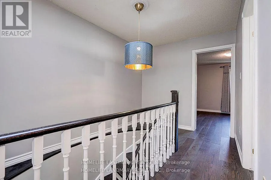 15 SAINTSBURY SQUARE