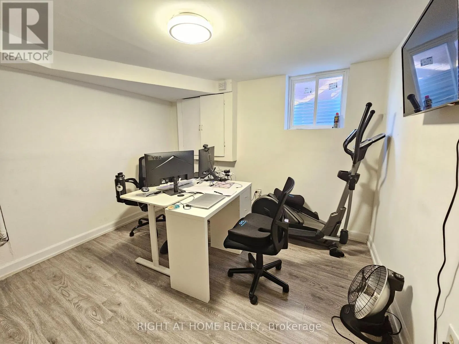46 KEYS DRIVE