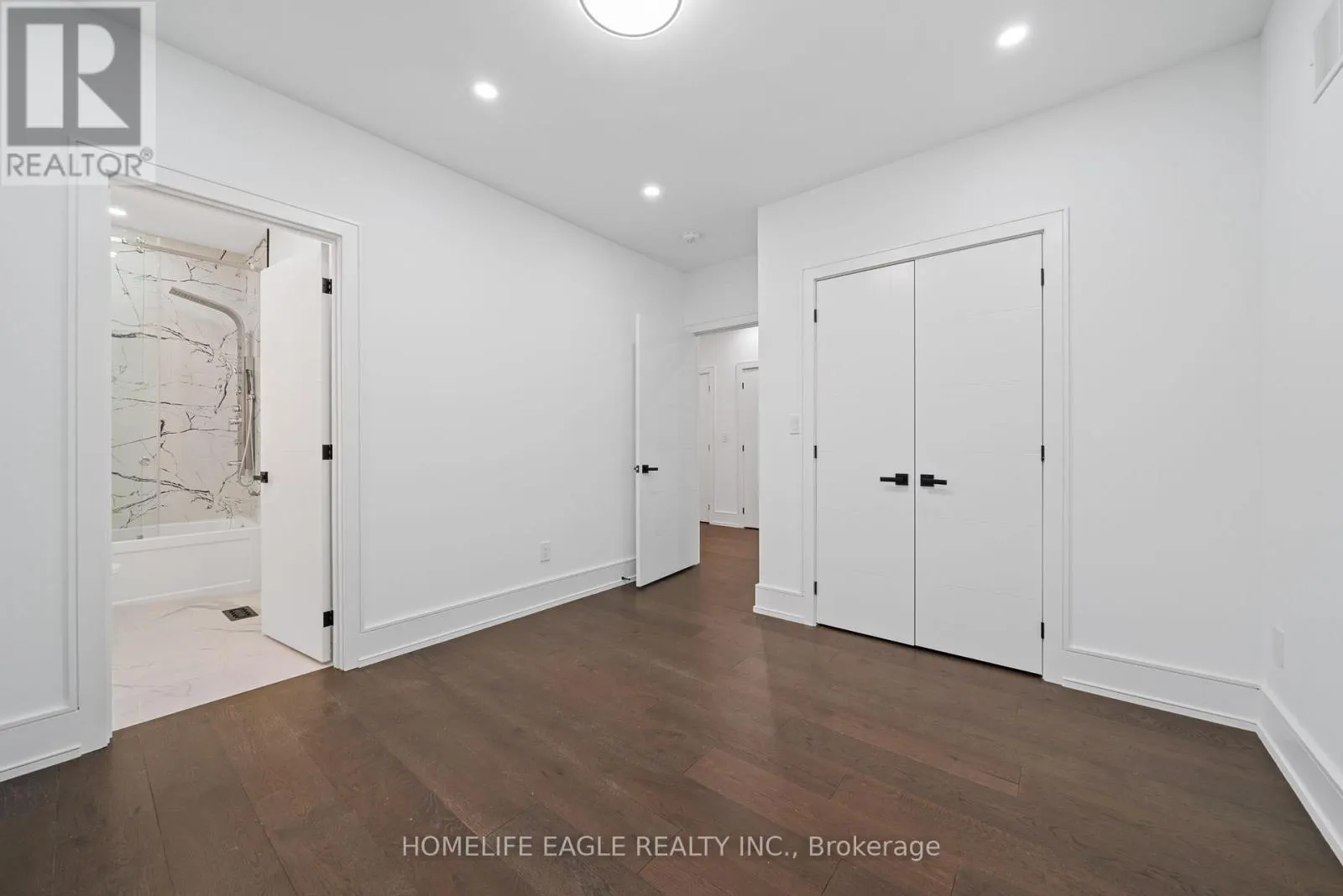 11 GLEN MUIR DRIVE