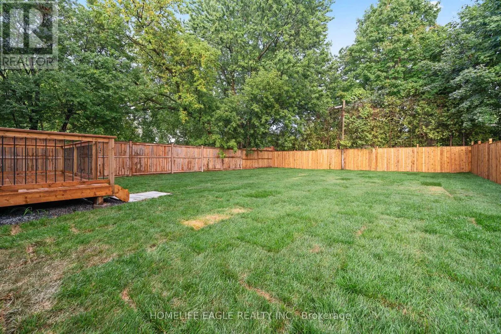 11 GLEN MUIR DRIVE