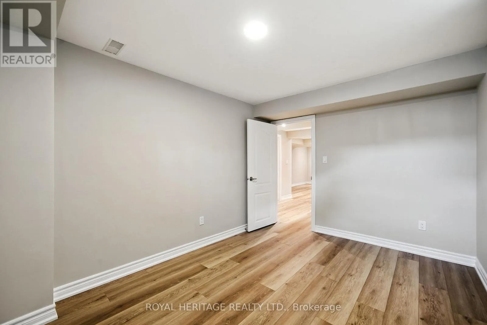 159 CARNWITH DRIVE E