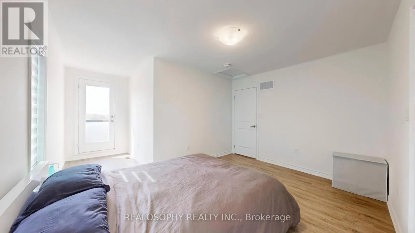 211 1034 RELECTION PLACE