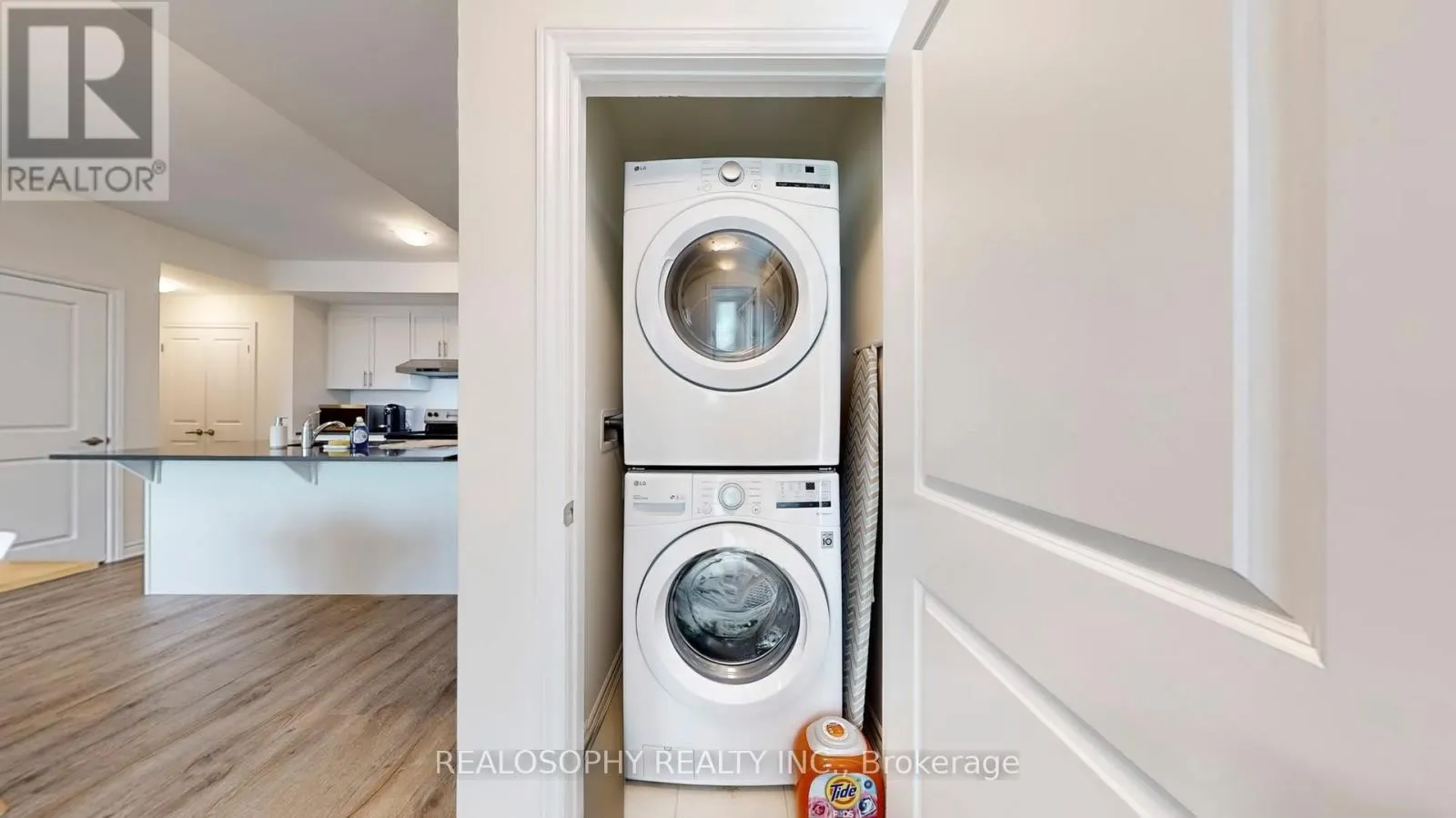 211 1034 RELECTION PLACE