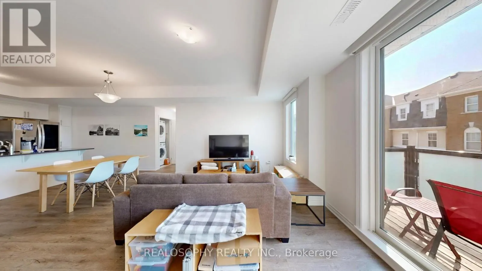 211 1034 RELECTION PLACE