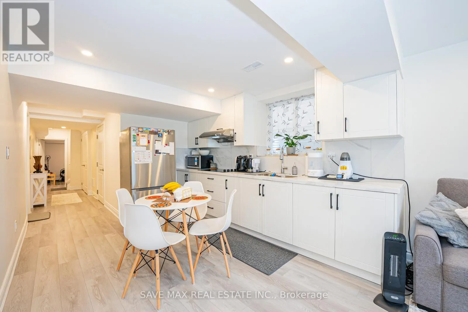 2092 COPPERMINE STREET