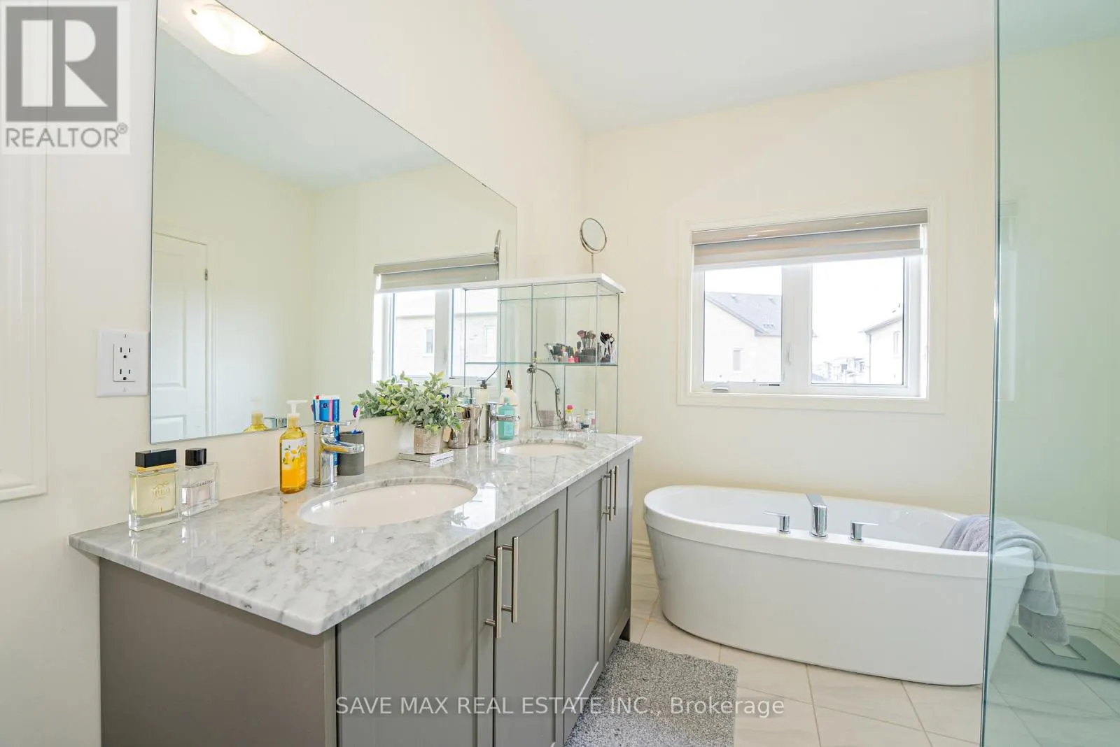 2092 COPPERMINE STREET