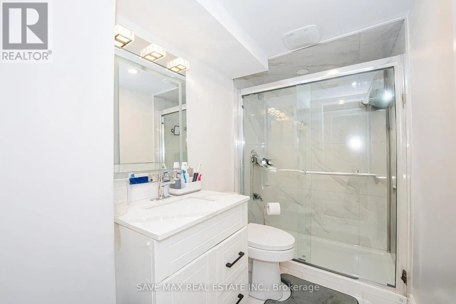 2092 COPPERMINE STREET
