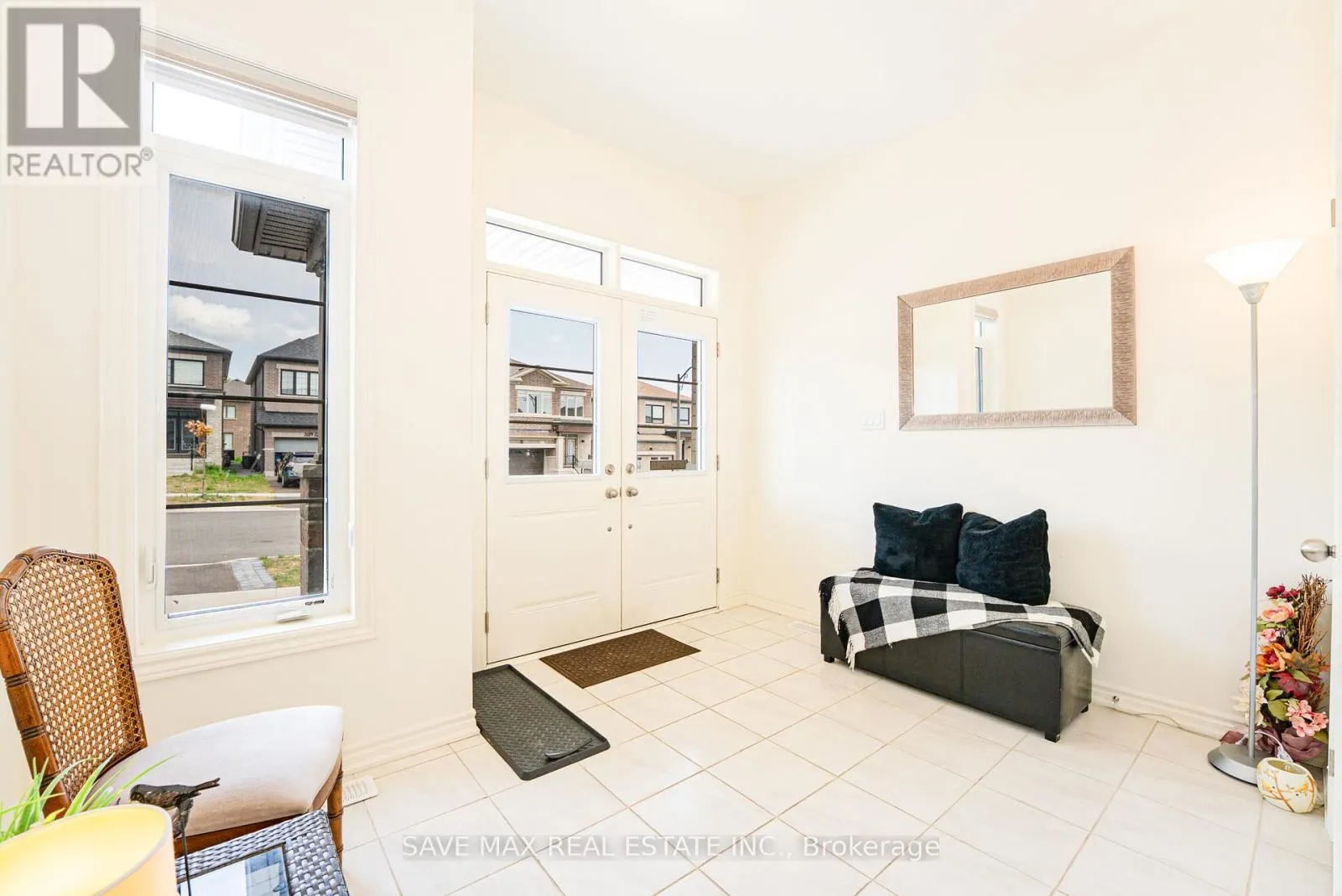 2092 COPPERMINE STREET