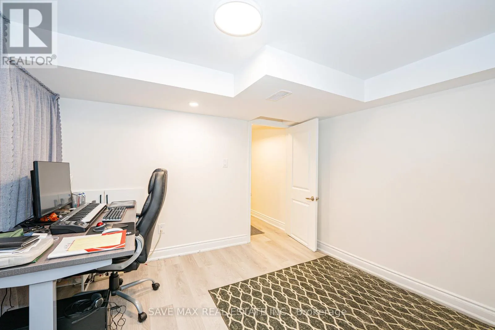 2092 COPPERMINE STREET