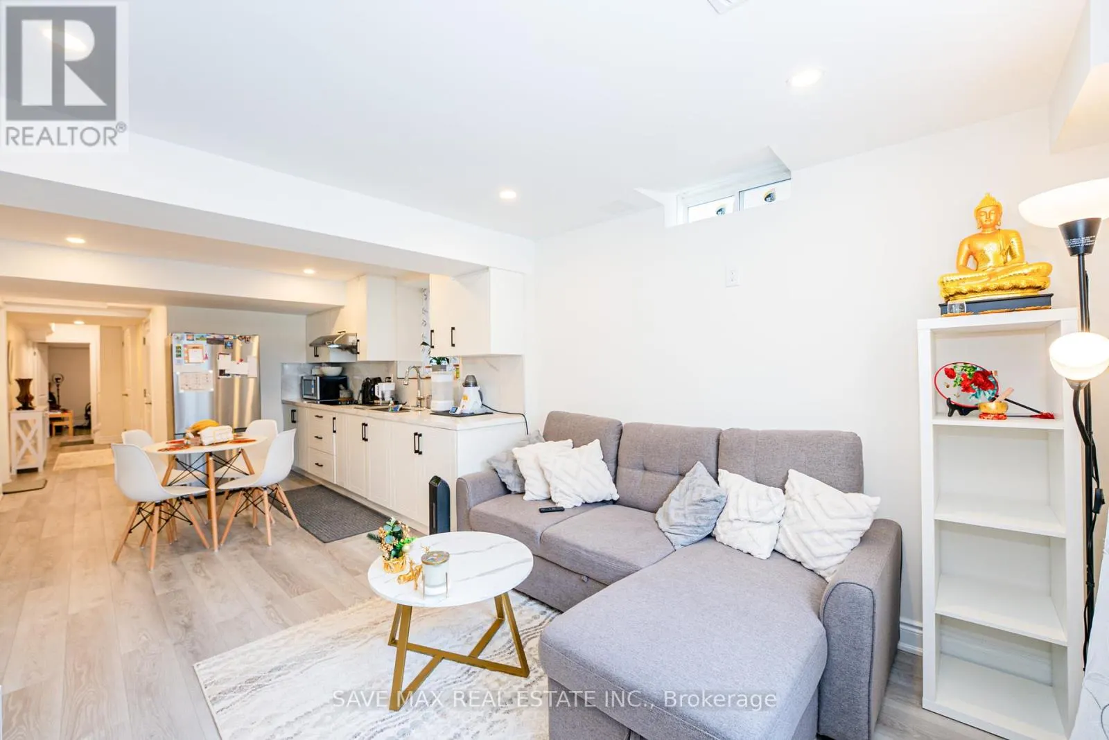2092 COPPERMINE STREET