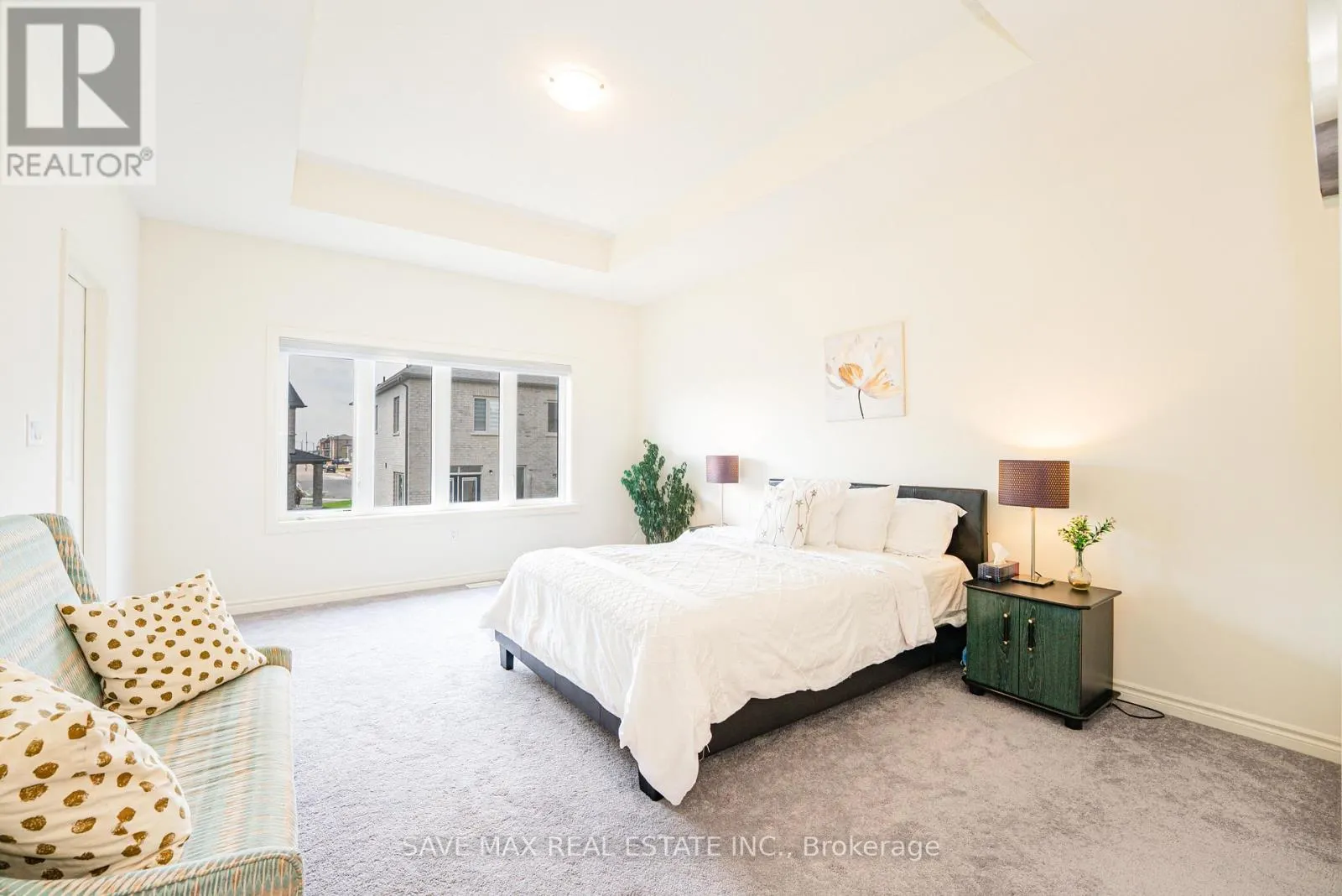 2092 COPPERMINE STREET