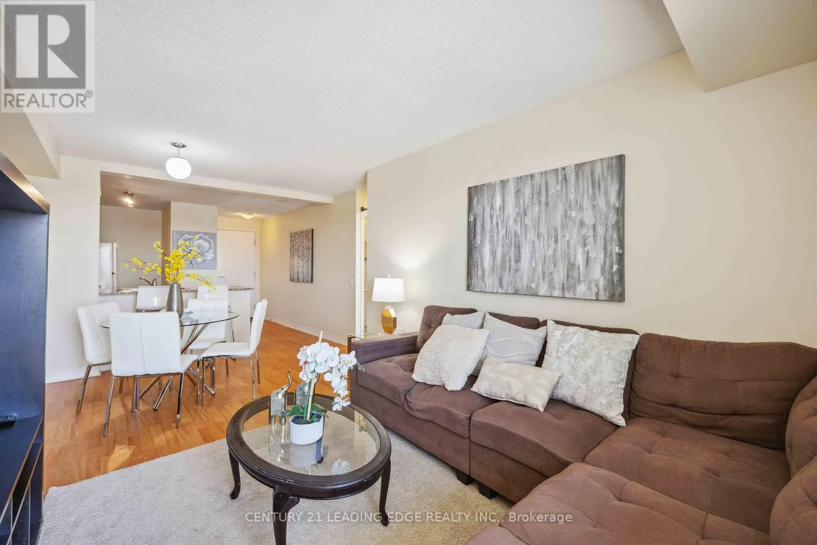 2301 - 83 BOROUGH DRIVE
