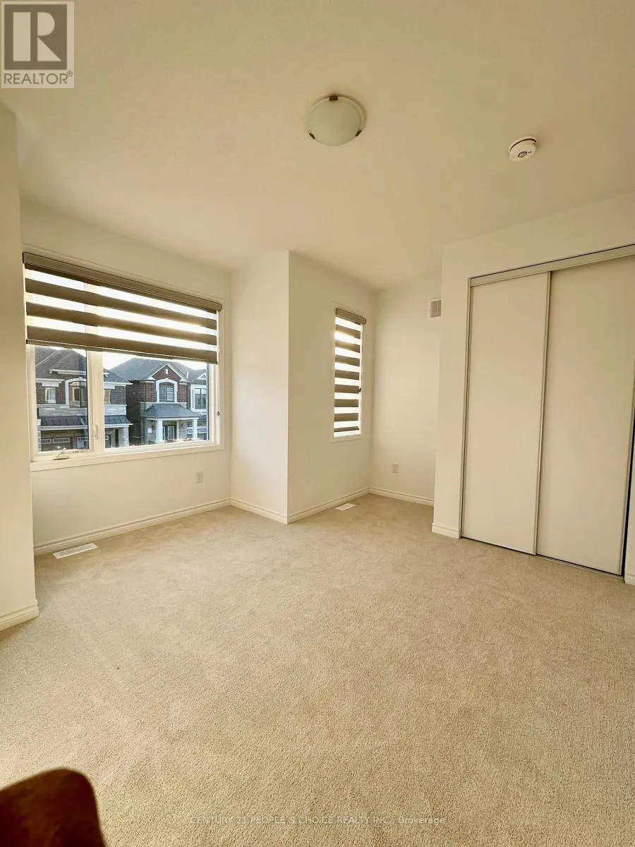 3323 MARCHINGTON SQUARE