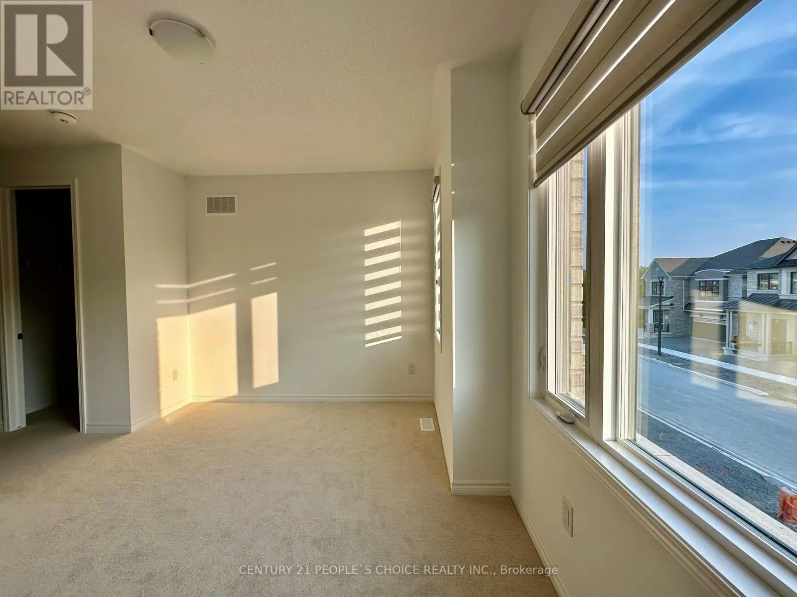 3323 MARCHINGTON SQUARE