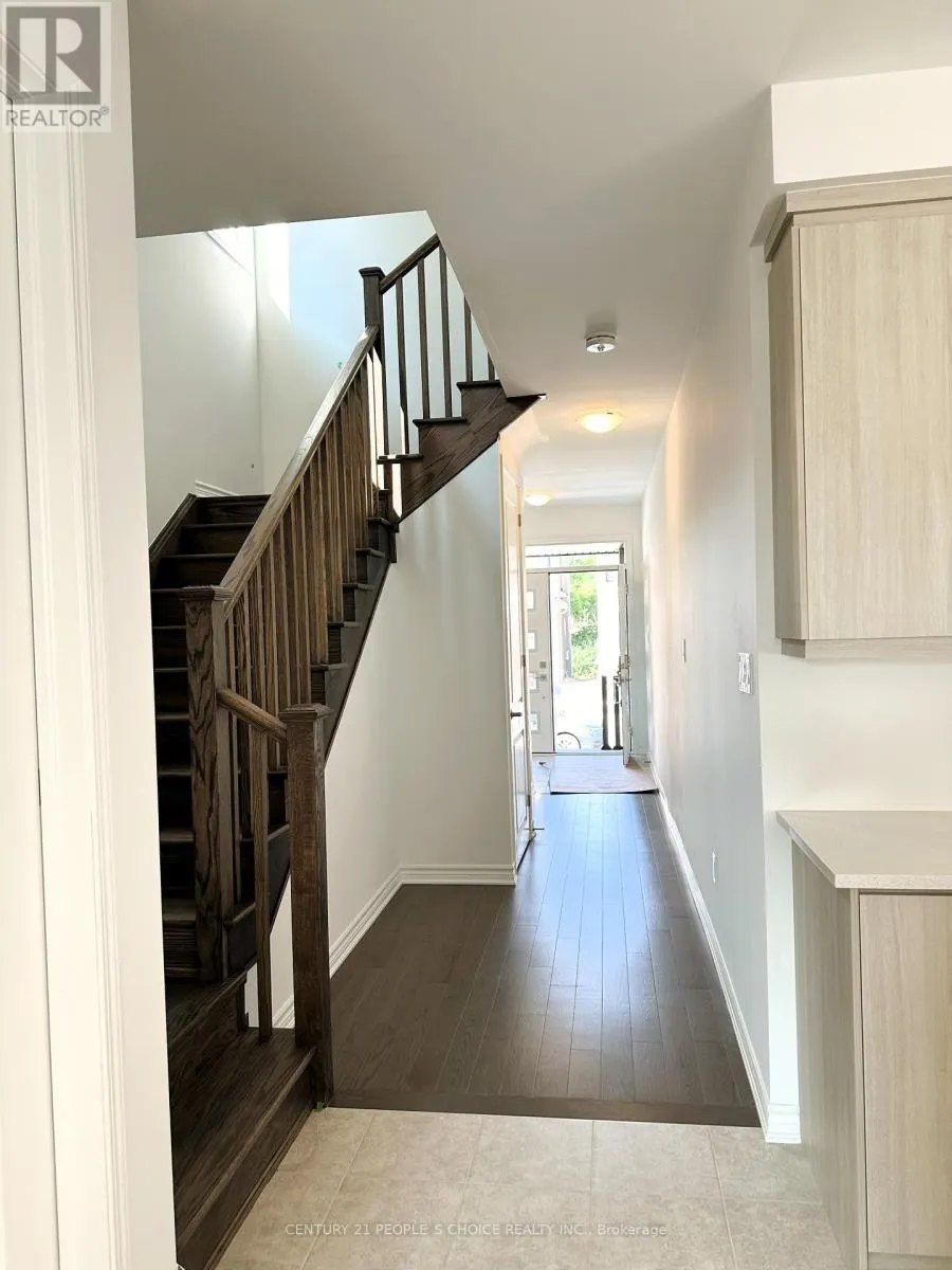 3323 MARCHINGTON SQUARE