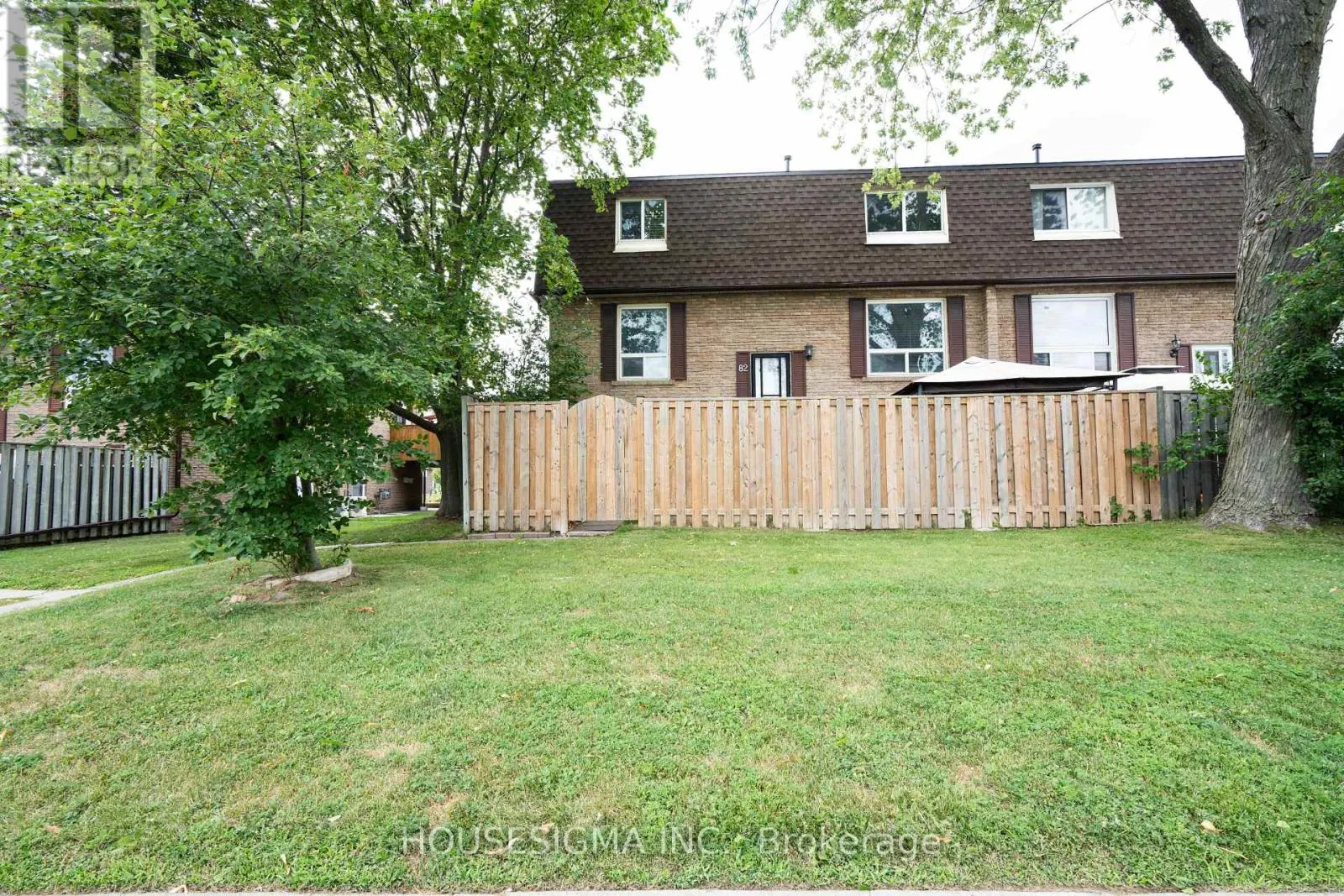 82 - 321 BLACKTHORN STREET