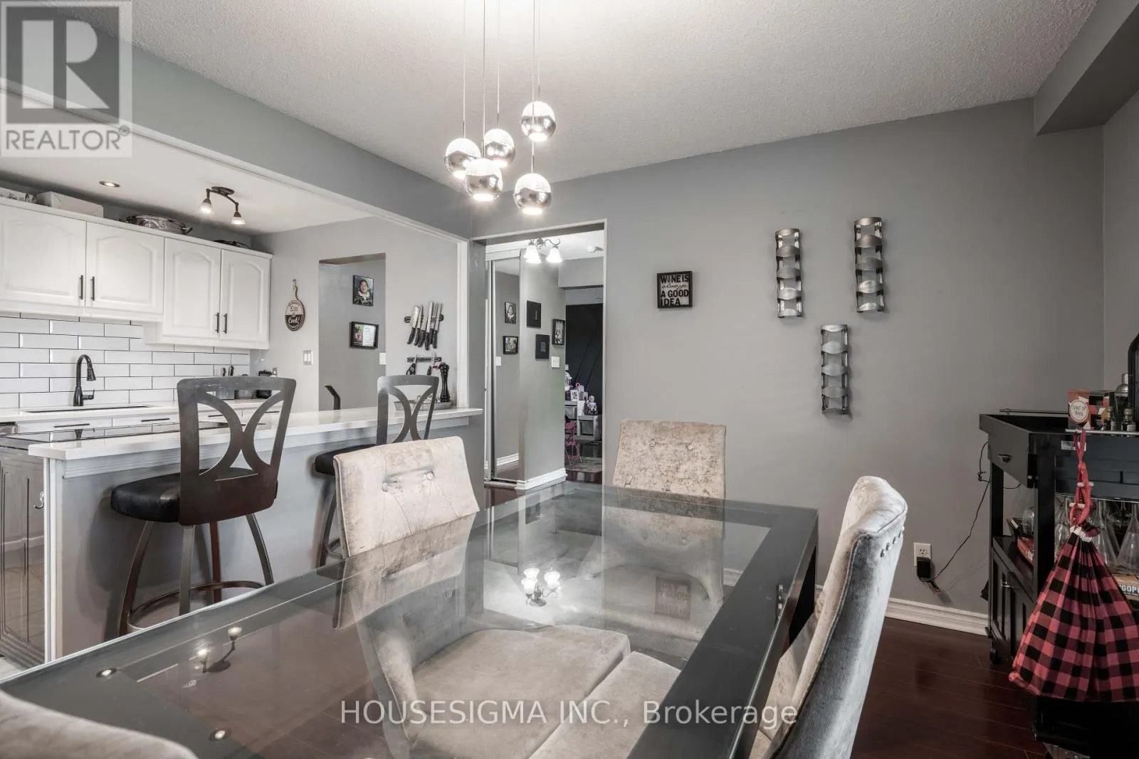 82 - 321 BLACKTHORN STREET