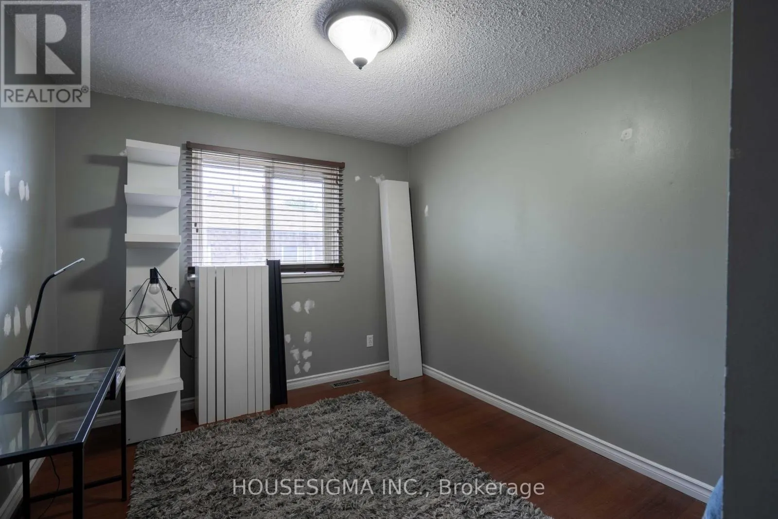 82 - 321 BLACKTHORN STREET