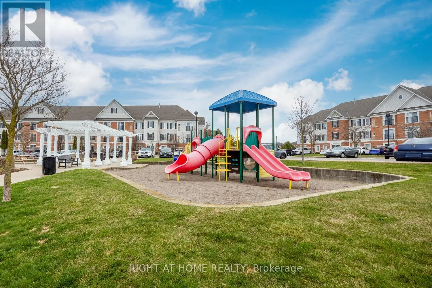 206 - 102 ASPEN SPRINGS DRIVE