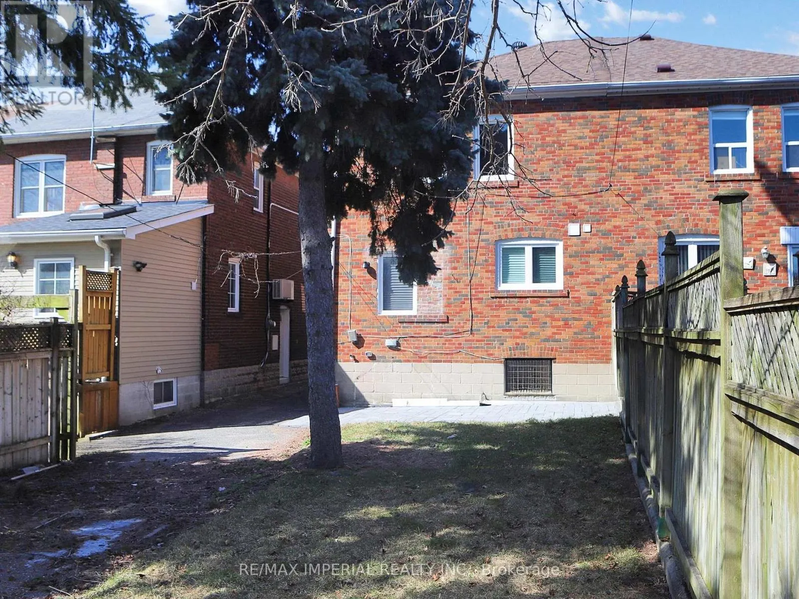 9 LESMOUNT AVENUE
