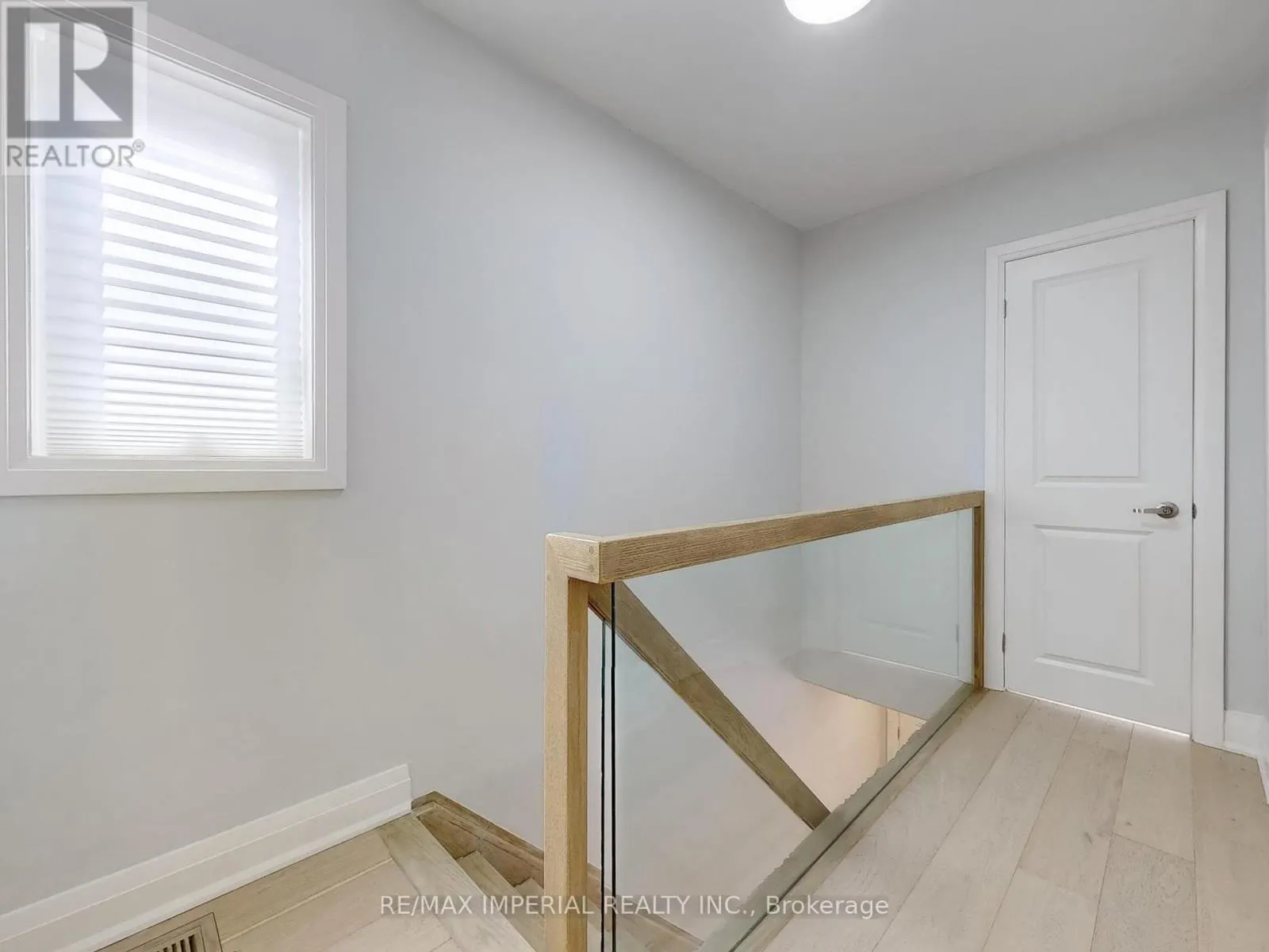 9 LESMOUNT AVENUE