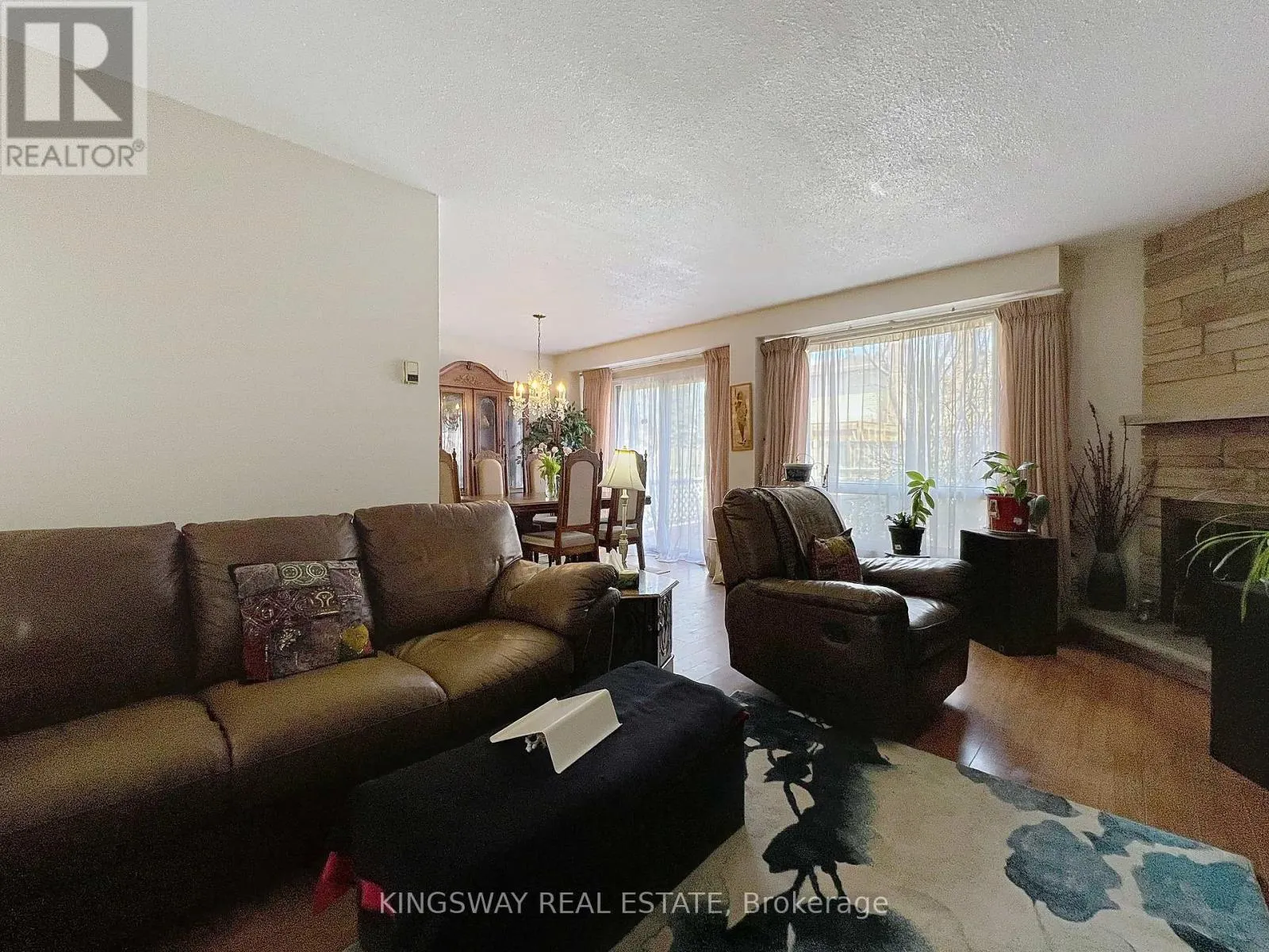 55 COPPERWOOD SQUARE