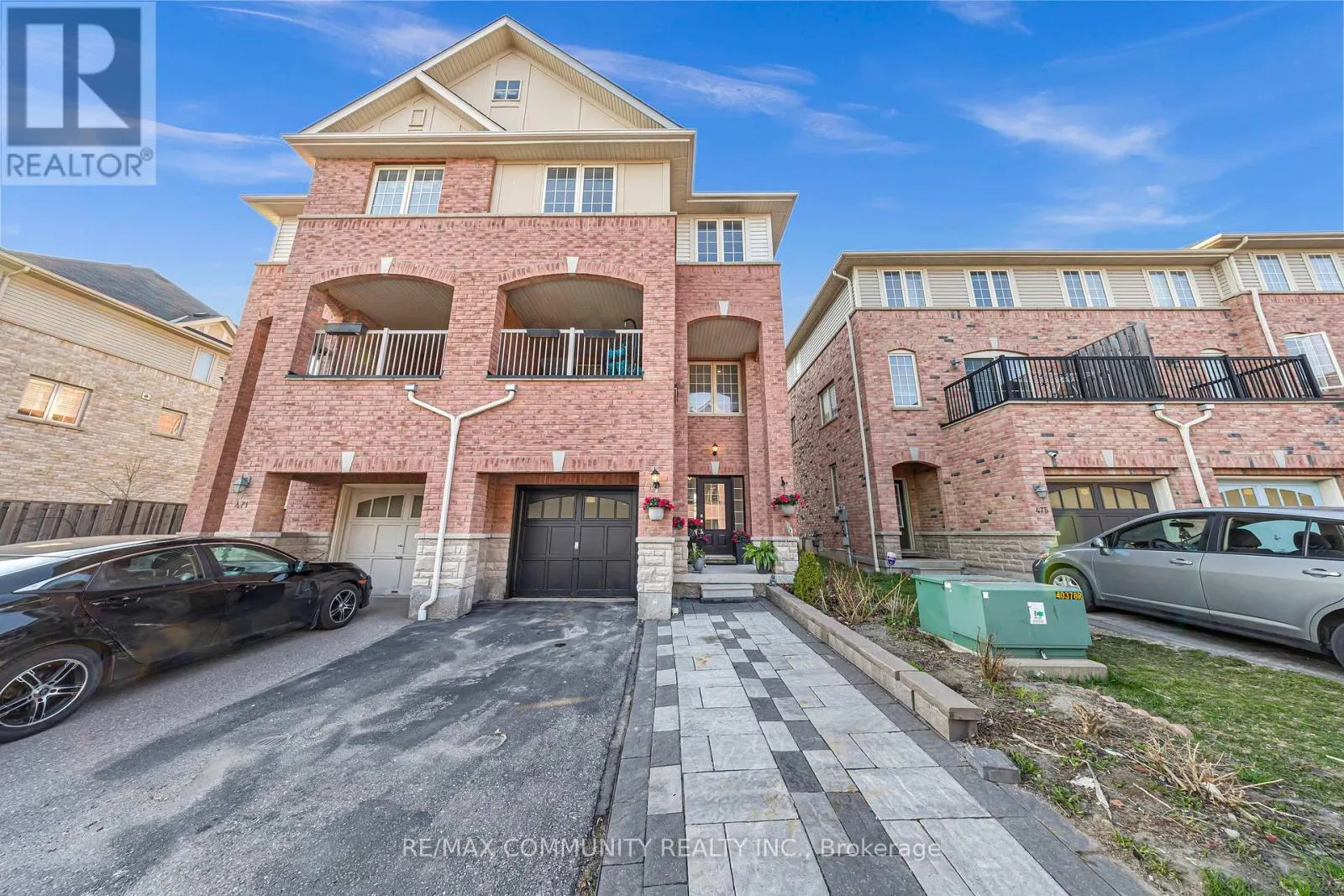 473 ROSSLAND ROAD E