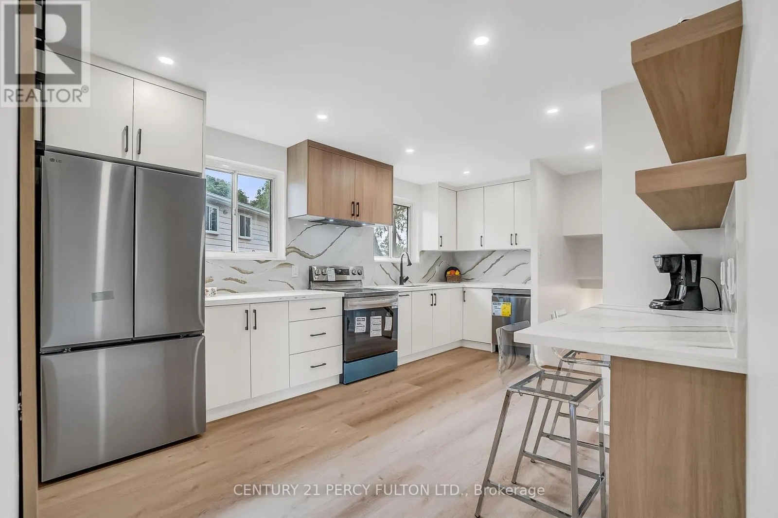 33 PETTIBONE SQUARE