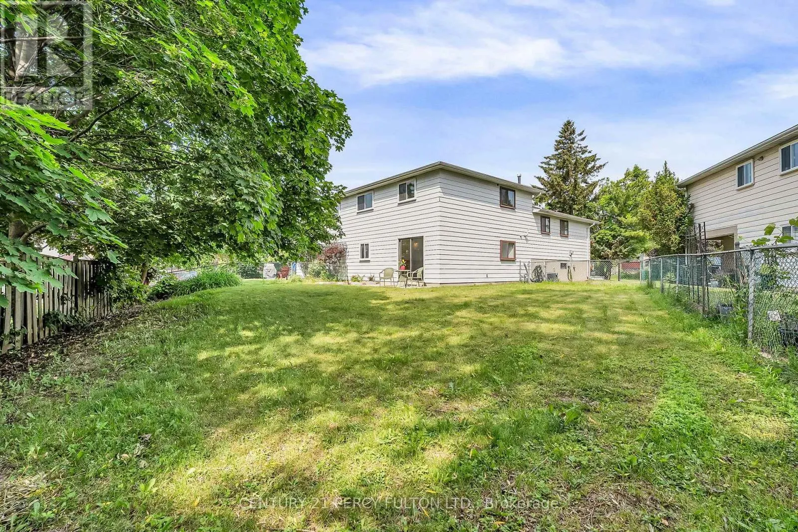 33 PETTIBONE SQUARE