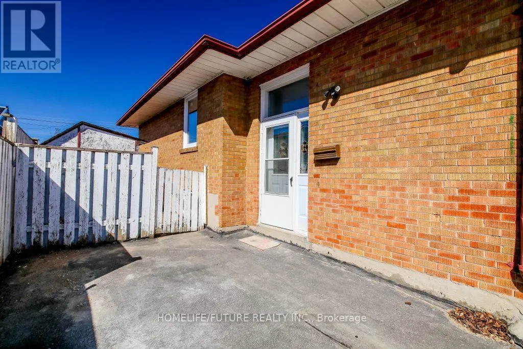 MAIN - 90 MOUNTLAND DRIVE