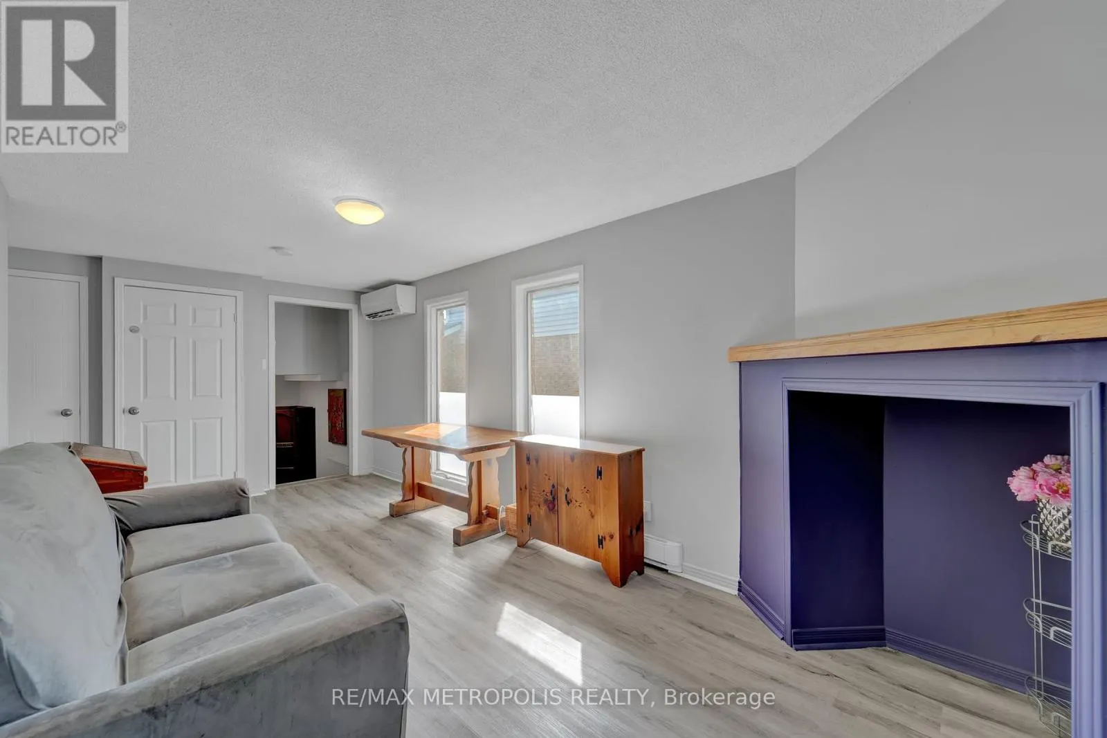 MAIN - 31 EMPIRE CRESCENT