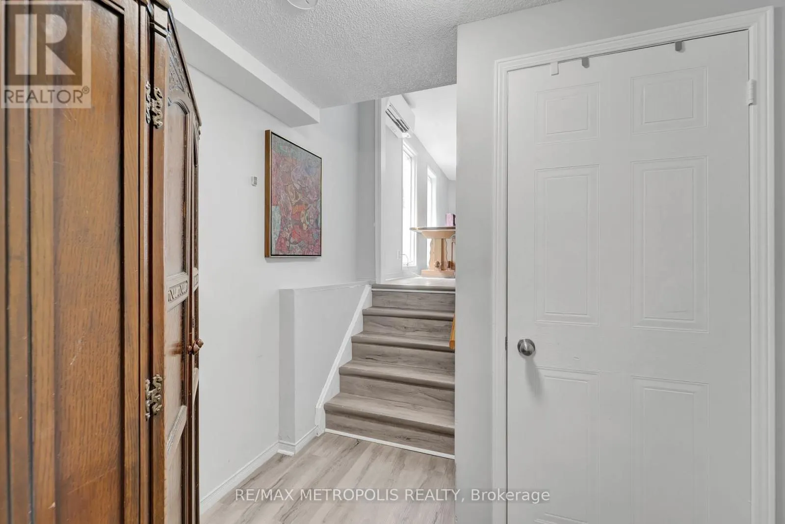 MAIN - 31 EMPIRE CRESCENT