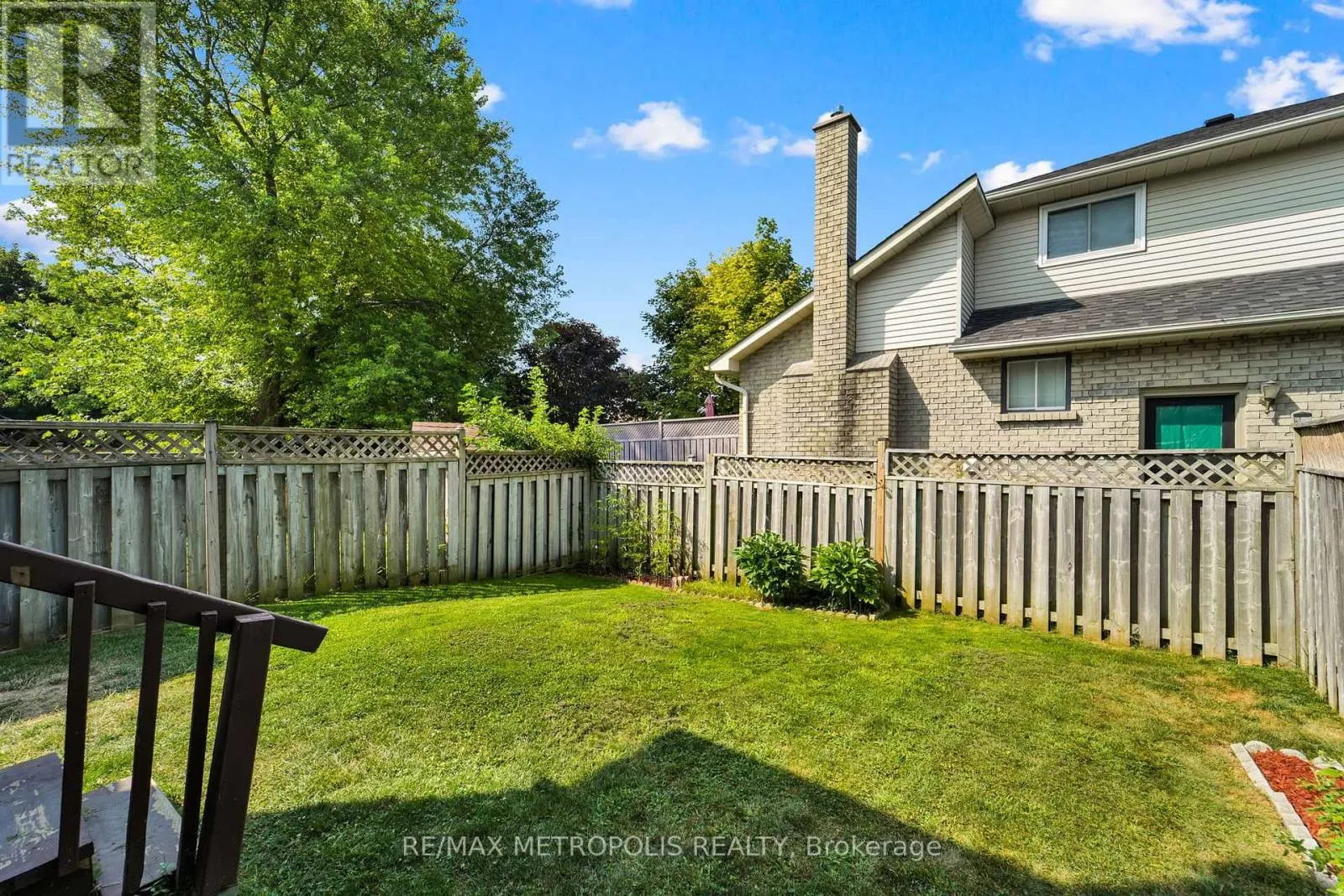 MAIN - 31 EMPIRE CRESCENT