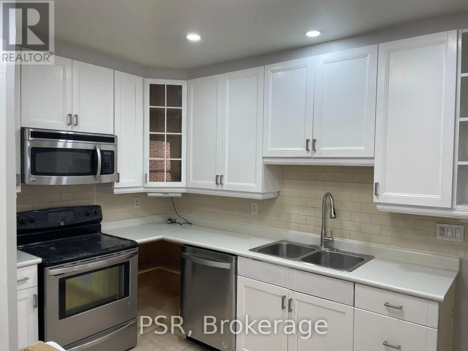 ROOM 1 - 377 STRATHMORE BOULEVARD