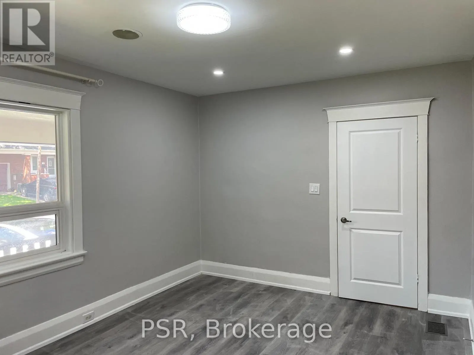 ROOM 1 - 377 STRATHMORE BOULEVARD
