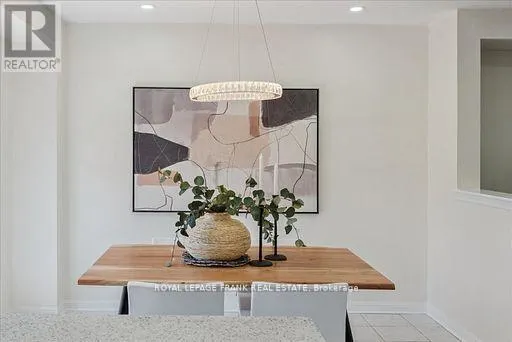 20 REGATTA CRESCENT