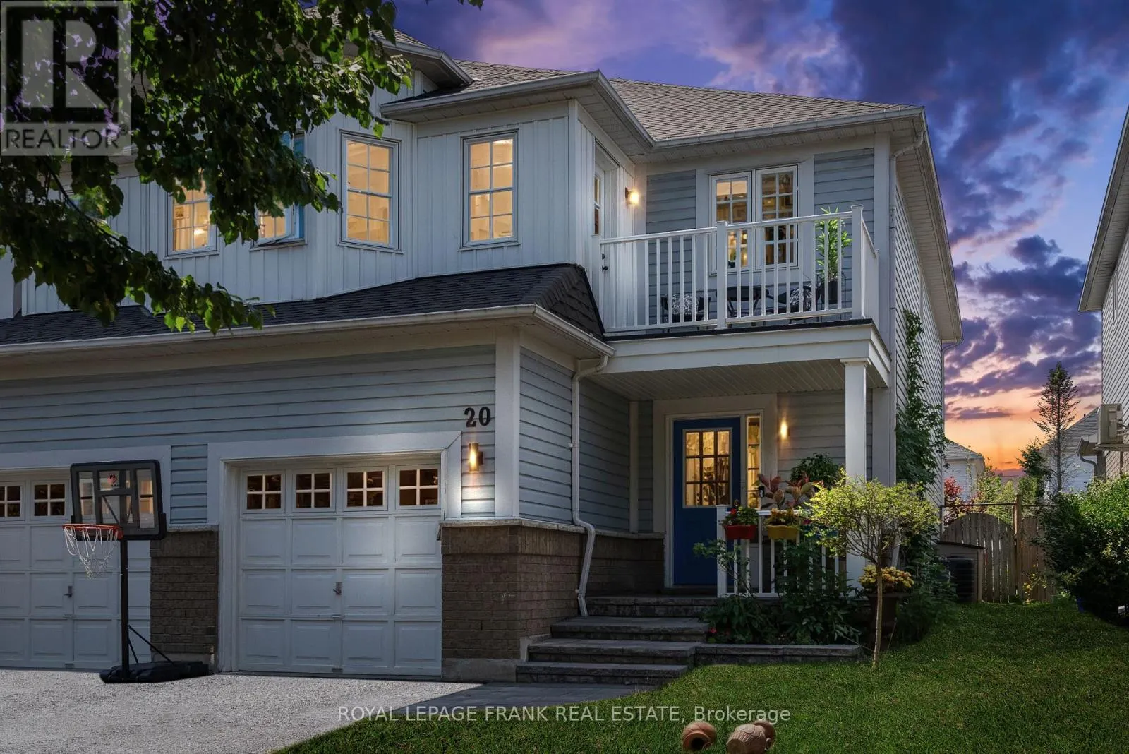 20 REGATTA CRESCENT