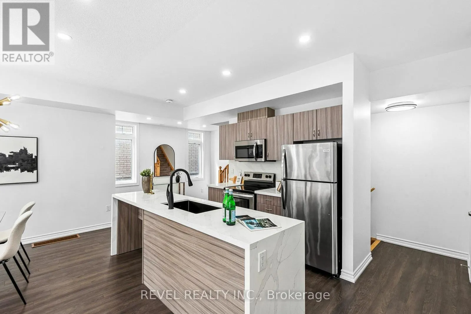 2621 GARRISON CROSSING
