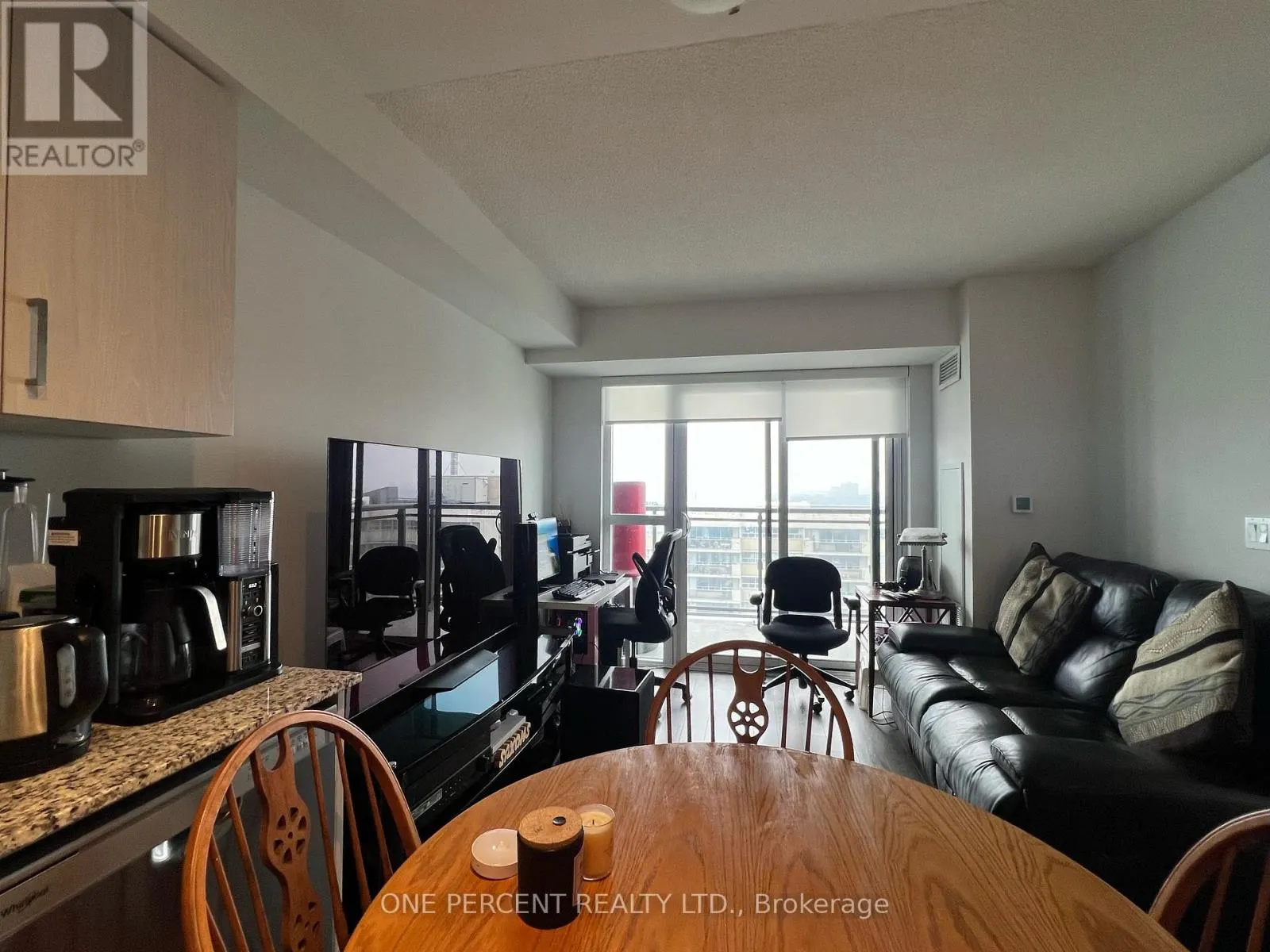 2108 - 20 MEADOWGLEN PLACE