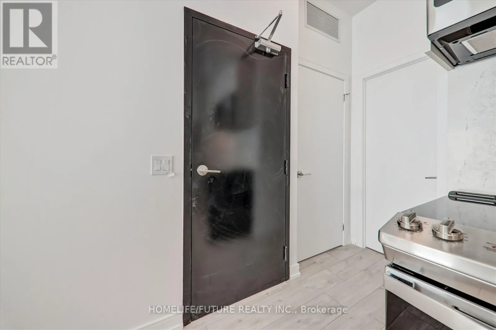 11 - 168 CLONMORE DRIVE