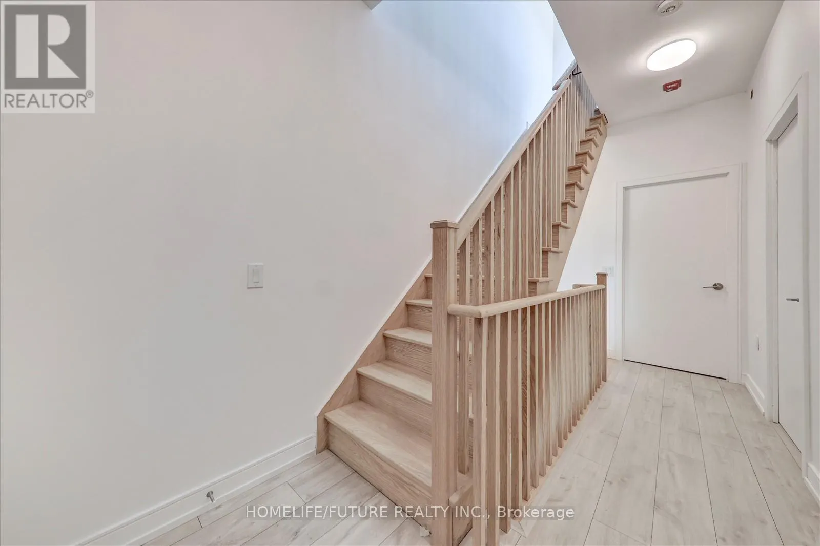 11 - 168 CLONMORE DRIVE